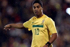 爱游戏体育官网-史密斯女子200米蝶泳展现强大心理素质，女子200米蝶泳参赛选手