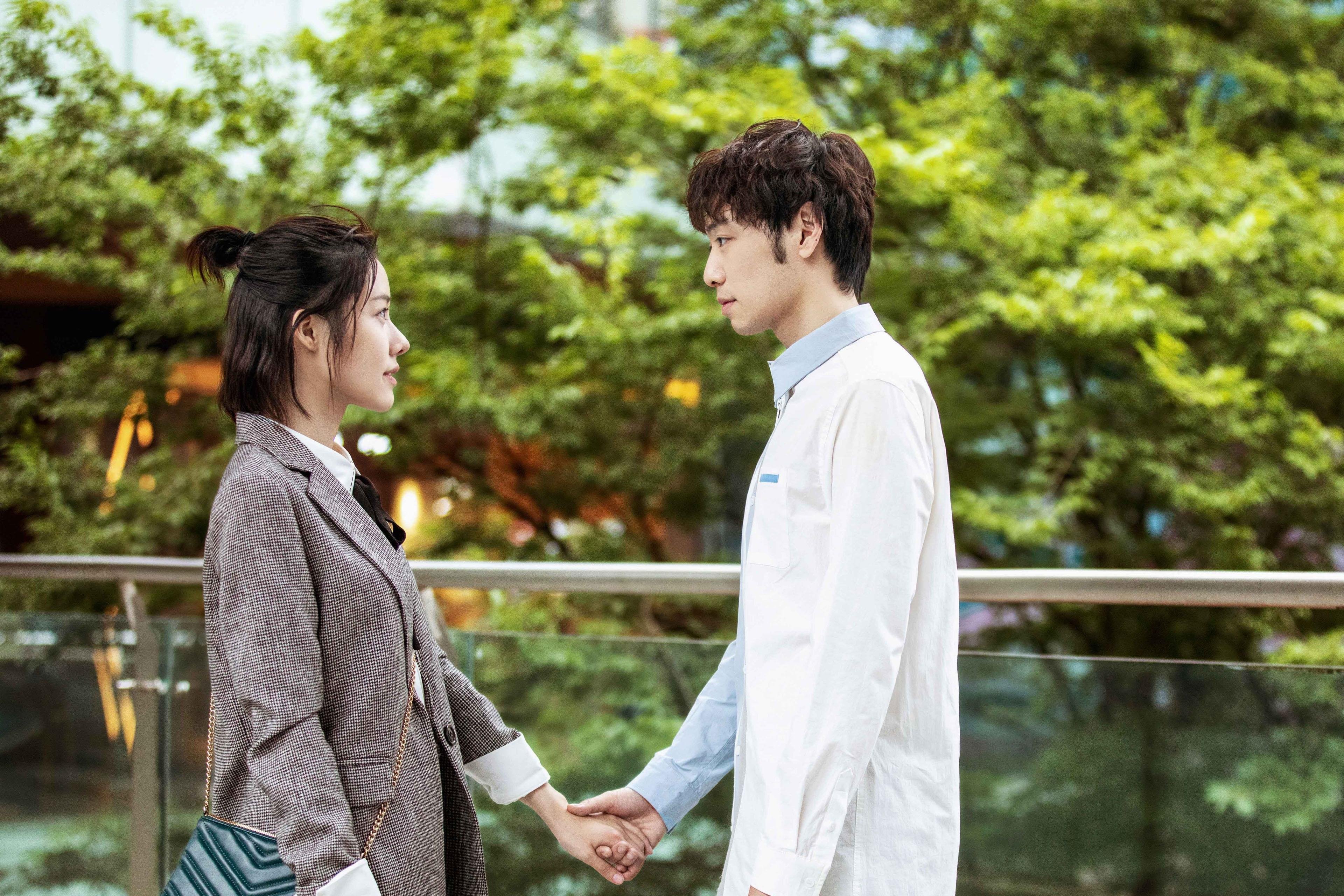 千里之外的对抗：国际赛事中NBA球员展现魅力，在nba的国际球员